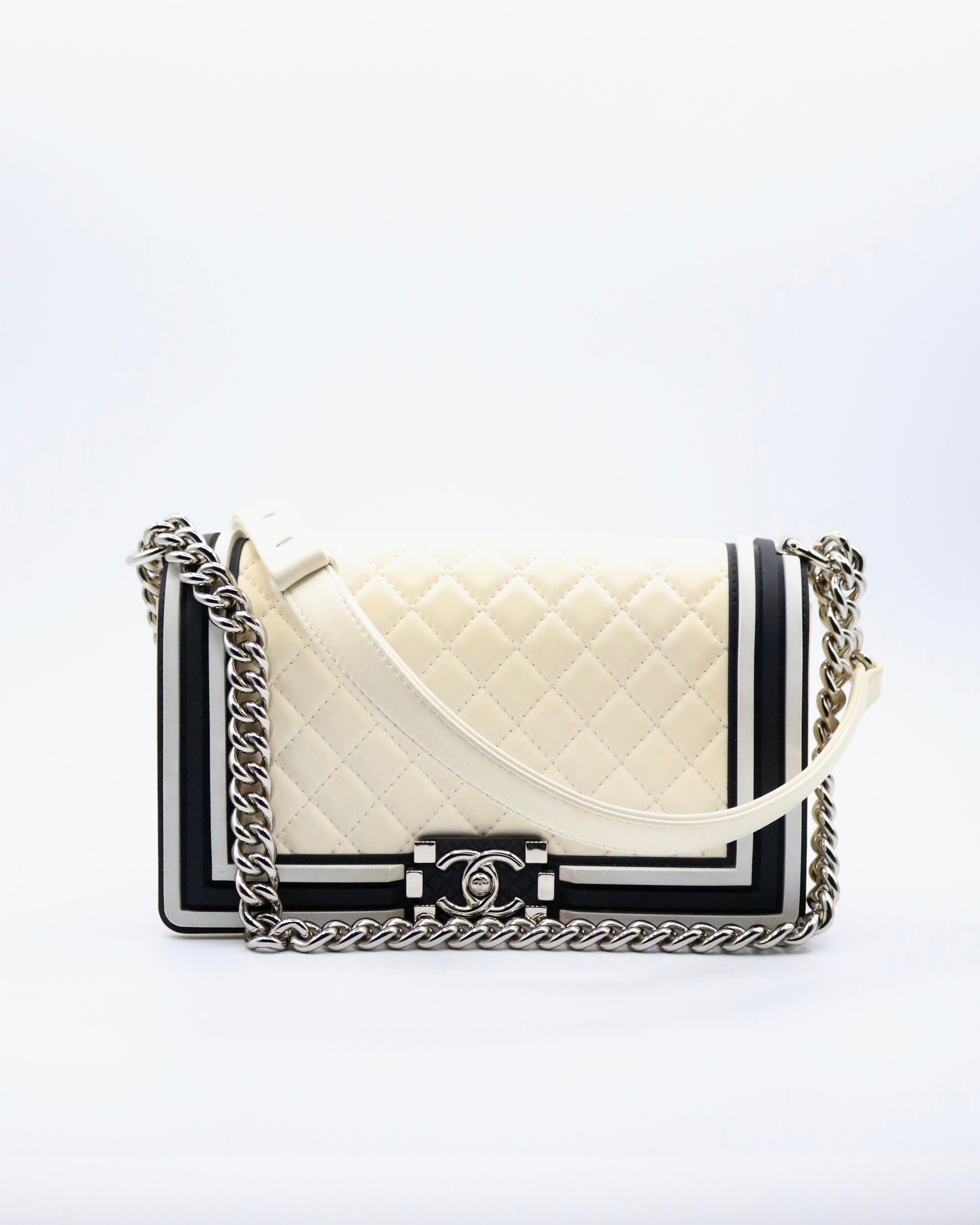 Chanel White Caviar Medium Classic Double Flap Bag ○ Labellov ○ Buy and  Sell Authentic Luxury